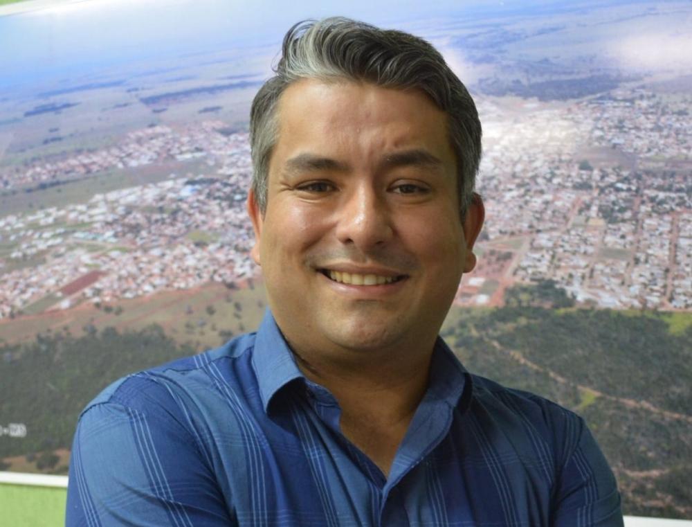 Dr. Lúcio Costa, Prefeito de Santa Rita do Pardo