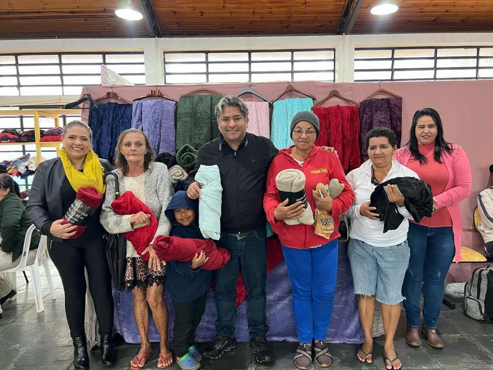 Entrega foi realizada pelo prefeito Dr. Lúcio Costa e pela primeira-dama Dixie Costa