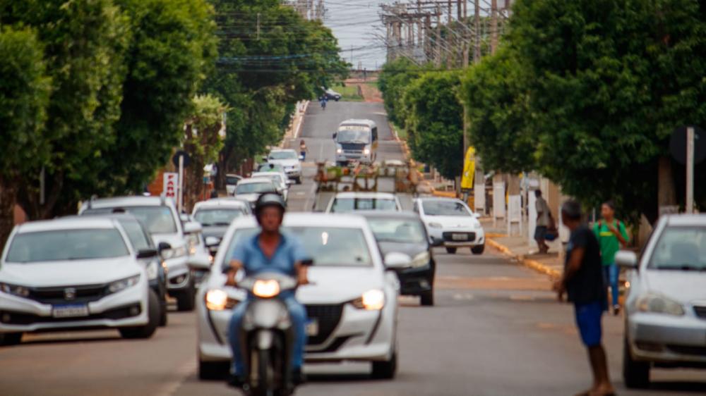 Avenida Julião de Lima Maia, em Santa Rita do Pardo - Foto: Leonardo Henrique