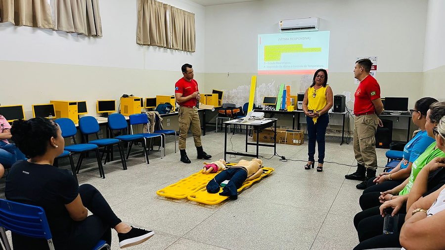 A Escola Raimundo Cândido sediou o treinamento