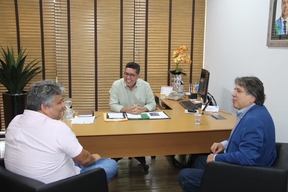 O encontro reforça investimentos na educação do município 