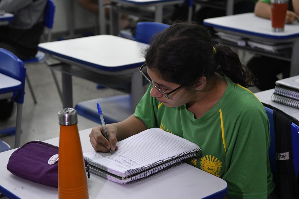 Os pais e responsáveis das crianças e adolescentes que desejam ingressar na REE, ou daqueles que já são alunos, devem acessar o portal da Matrícula Digital (www.matriculadigital.ms.gov.br)