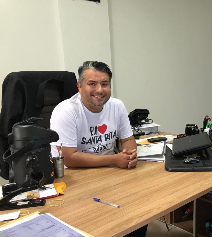 Prefeito de Santa Rita do Pardo, Dr. Lúcio Costa