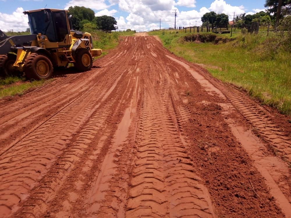 Estradas rurais do município tiveram manutenção neste início de ano - Foto: Prefeitura de Santa Rita do Pardo
