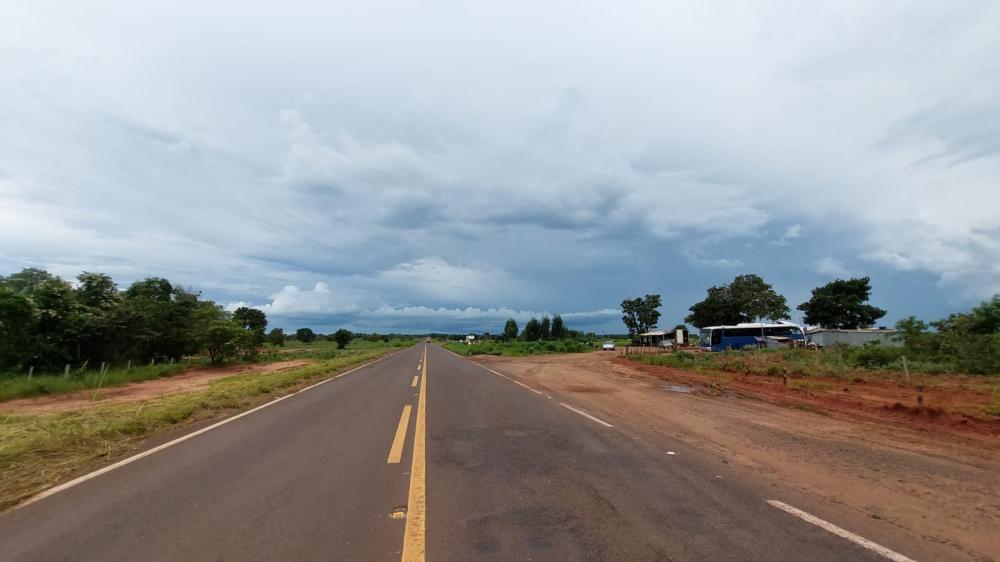 Trecho da rodovia MS-040, entre Campo Grande e Santa Rita do Pardo - Foto: Elenize Oliveira