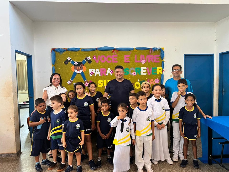 Evento contou com a presença de autoridades municipais como o prefeito Dr. Lúcio Costa e a secretária de educação, Zenilda Gregório e diretores das escolas envolvidas