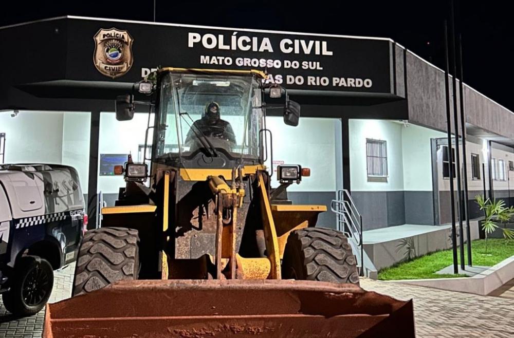 Máquina avaliada em R$ 500 mil, havia sido furtada no final de dezembro de 2023.