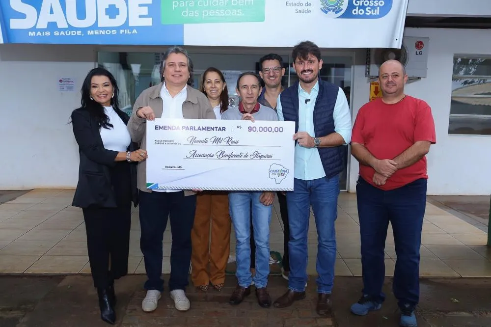 Na Associação Beneficente de Itaquiraí, mantenedora do Hospital São Francisco, Caravina entregou emenda parlamentar no valor de R$ 90 mil para a aquisição de equipamentos.
