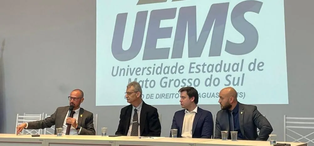 Palestras foram ministradas pelos delegados Dr. Nilson Fonseca Martins, Dr. Daniel Wollz e Dr. Lúcio Marinho 
