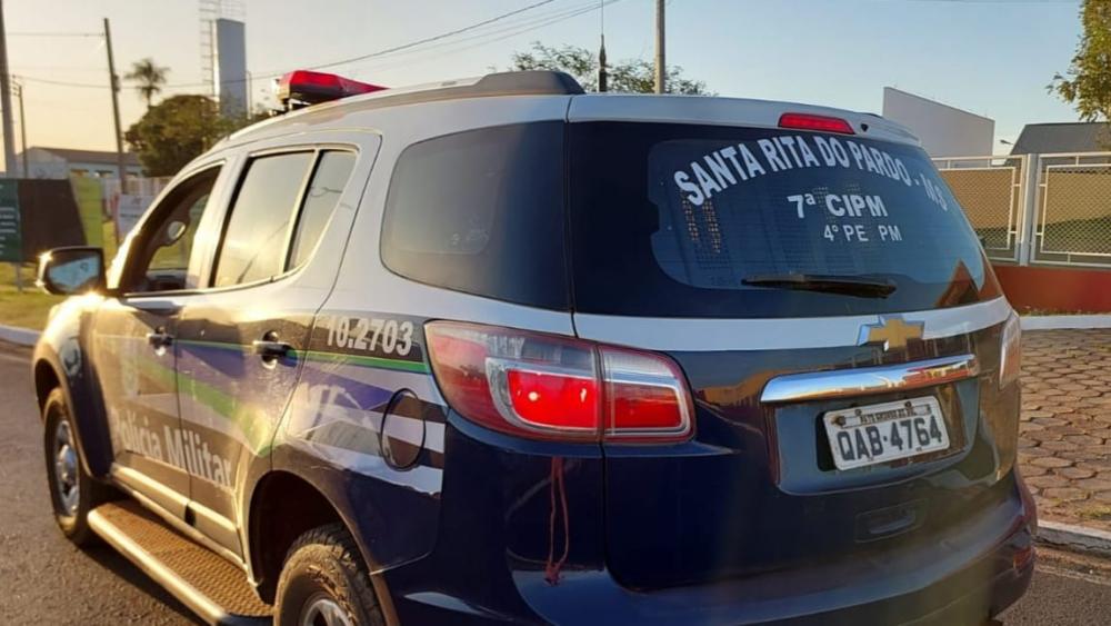 Jovens foram presos próximos a um posto de combustíveis na saída da cidade - Foto: Elenize Oliveira