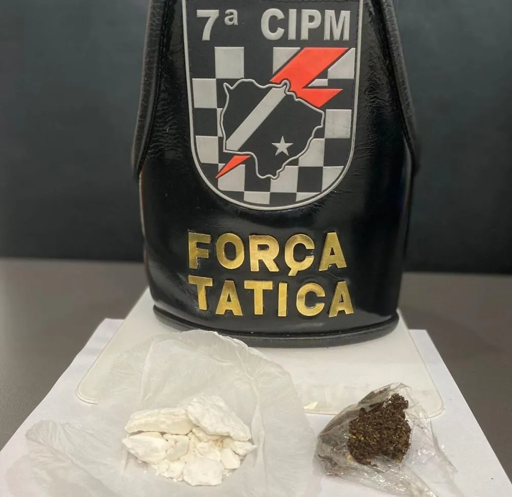 Os menores foram encaminhados a Delegacia de Polícia de Bataguassu, acompanhados dos entorpecentes apreendidos, para as providências legais.