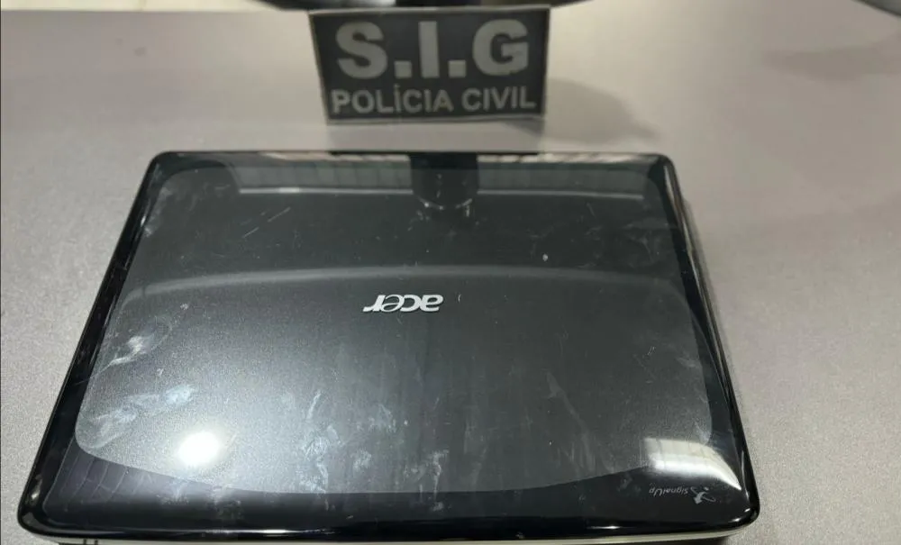 O suspeito confessou o crime e foi conduzido para a delegacia, onde permanecerá à disposição da Justiça.