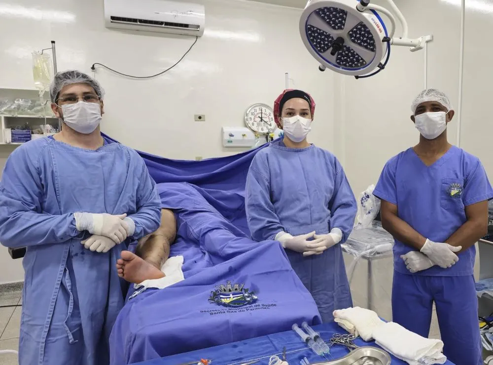 Os procedimentos foram feitos utilizando a técnica de termoablação da veia safena, um método inovador que garante maior precisão e eficácia no tratamento.