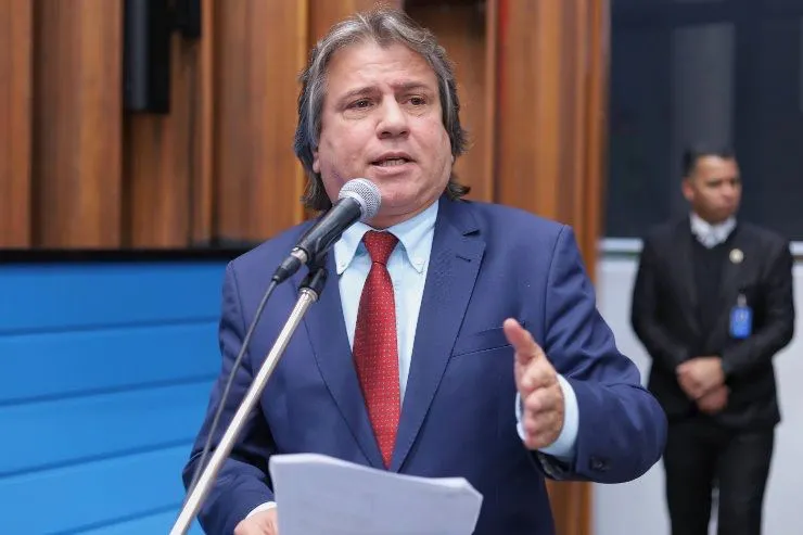 Caravina enfatiza que o acostamento é importante para situações de emergência. - Foto: Reprodução.