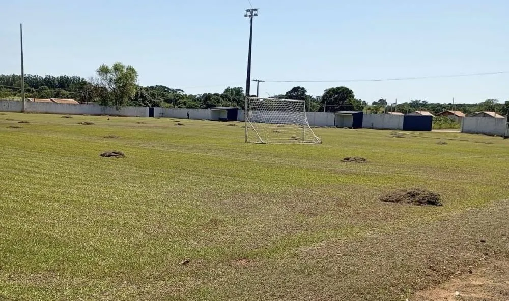 Campo de Futebol Municipal de Santa Rita do Pardo. - Foto: Reprodução.