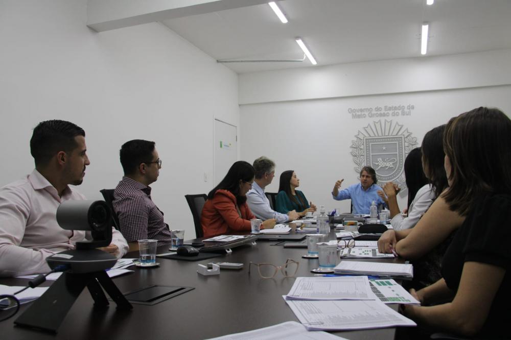 A primeira reunião foi com o secretário de Estado de Turismo, adjuntos e diretores da Setescc