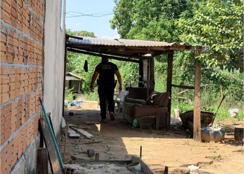 Jovem é encontrado sem vida após disparo de arma de fogo em residência de Santa Rita do Pardo