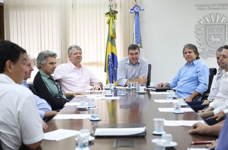 Na reunião o governador disse que está conversando com o Governo Federal - Foto: Saul Schramm