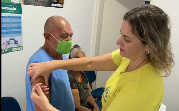  Campanha tem como objetivo mobilizar a sociedade para completar o esquema vacinal e se imunizar contra a Covid-19.