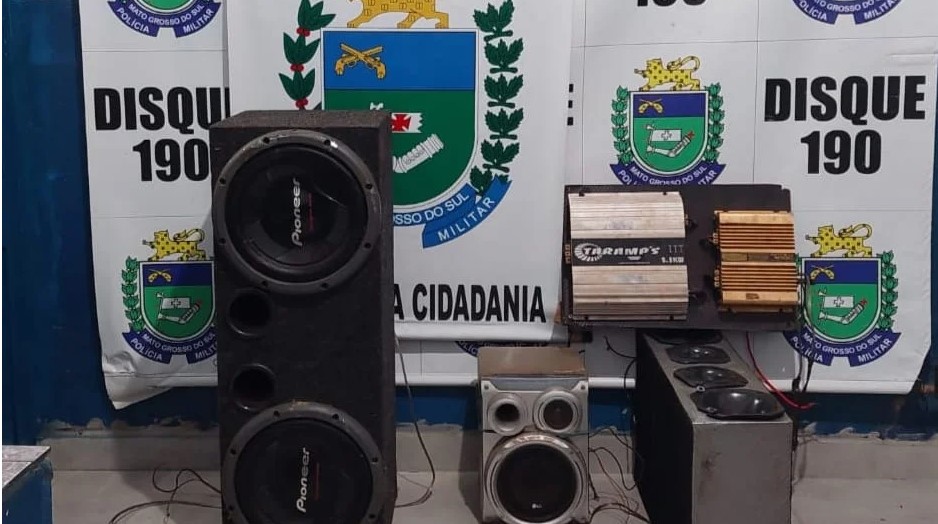 Indivíduo foi detido e apresentado à Delegacia de Polícia Civil, juntamente com a aparelhagem apreendida